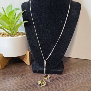 Avon Stamped Silver Tone Necklace Ladies Pre-Owned Vintage Fashion Costume Chic